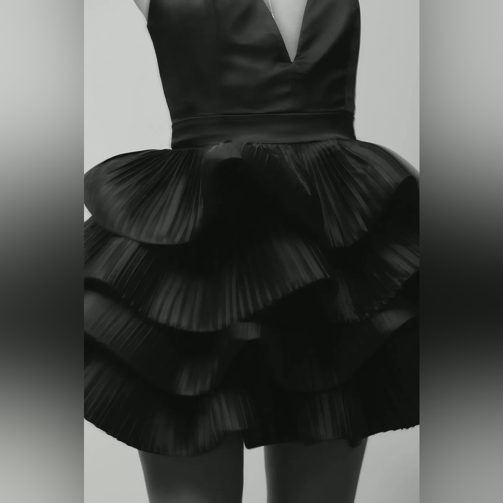 NWT Size 10 -Anthropologie Ruffle Tiered Mini Dress Cocktail Party (NWT US$ 228) - Picture 6 of 16